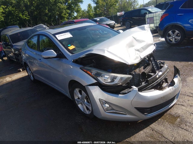 Salvage Hyundai ELANTRA Image