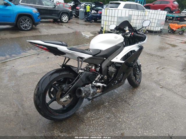 Yamaha Yzfr6