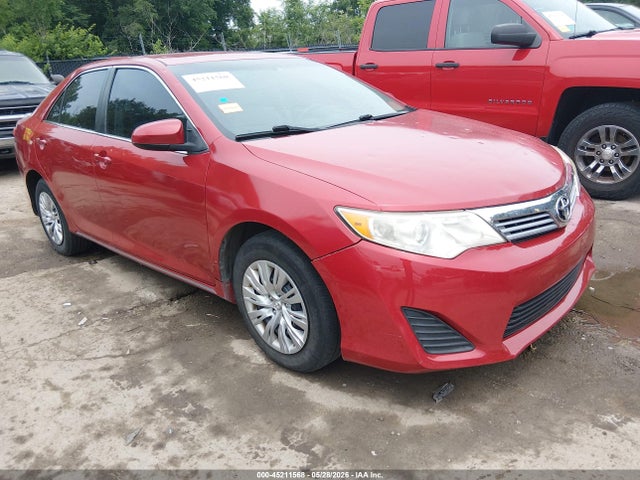 Salvage Toyota Camry Image