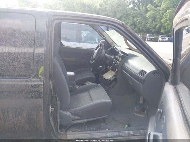 Nissan Frontier Desert Runner Xe-v6