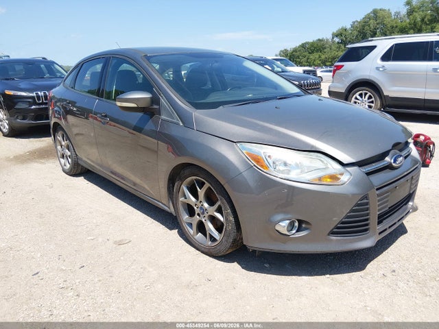 Salvage Ford Focus Image