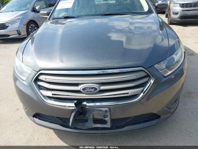 Ford Taurus Sel