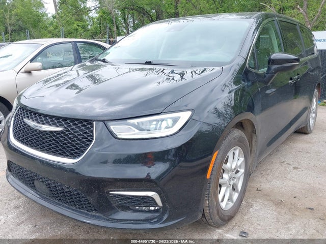 Chrysler Pacifica Touring L