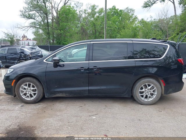 Chrysler Pacifica Touring L