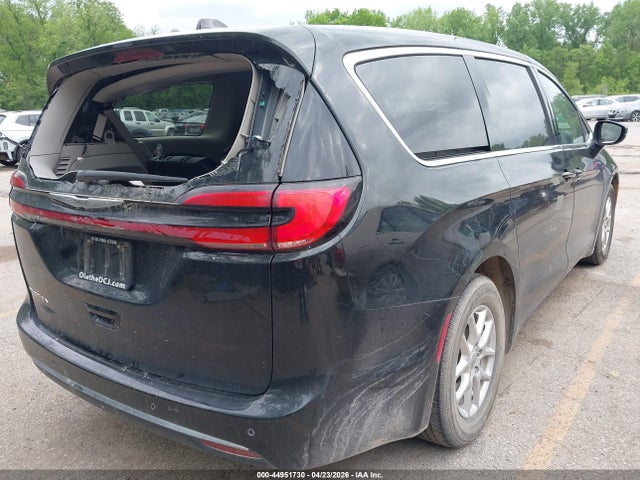 Chrysler Pacifica Touring L