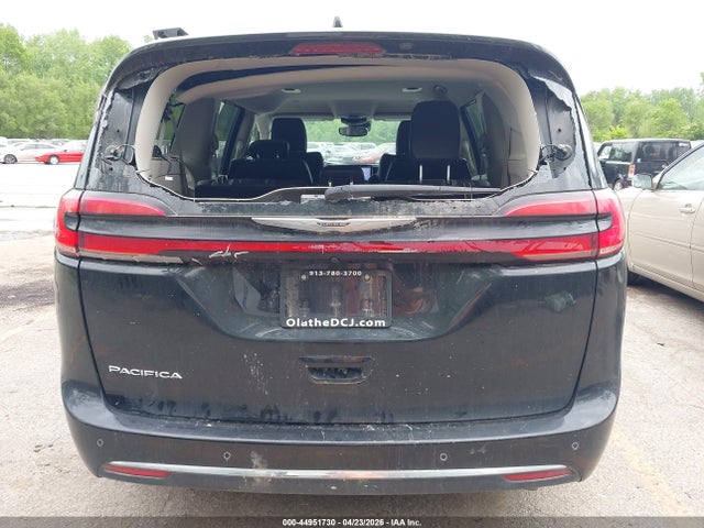 Chrysler Pacifica Touring L