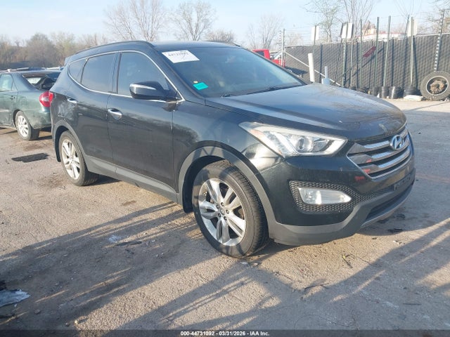Salvage Hyundai SANTA FE Image