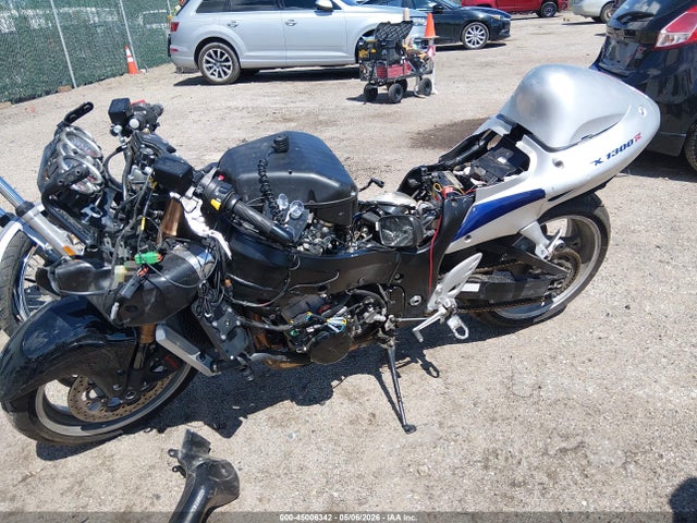 Suzuki Gsx1300 Ra