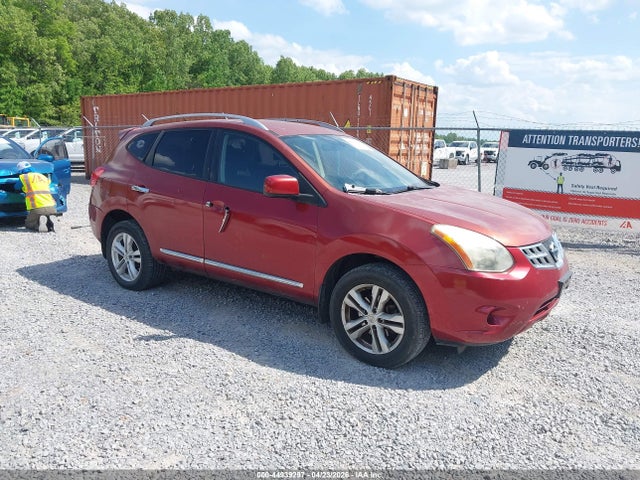 Salvage Nissan Rogue Image