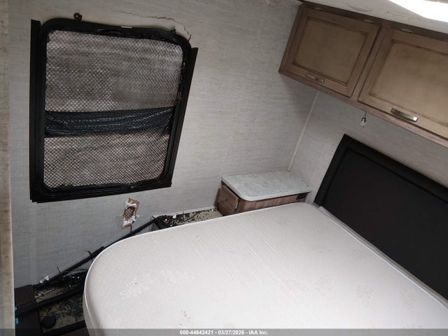 Jayco Redhawk