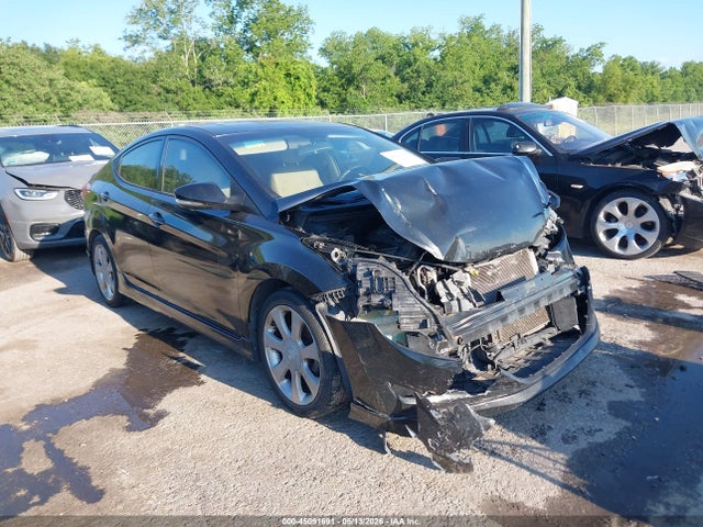Salvage Hyundai ELANTRA Image