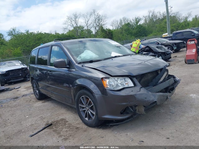 Salvage Dodge Grand Caravan Image
