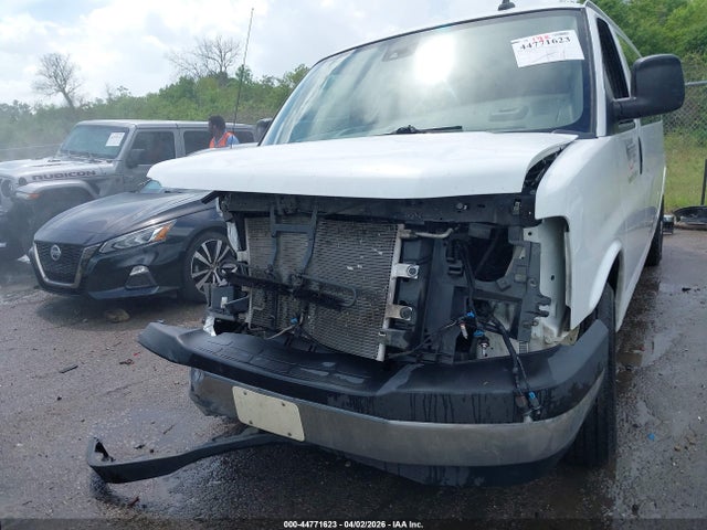 Chevrolet Express Lt