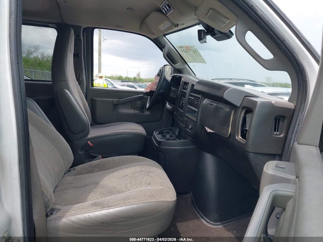 Chevrolet Express Lt
