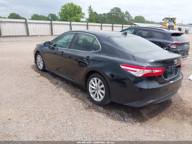 Toyota Camry Le