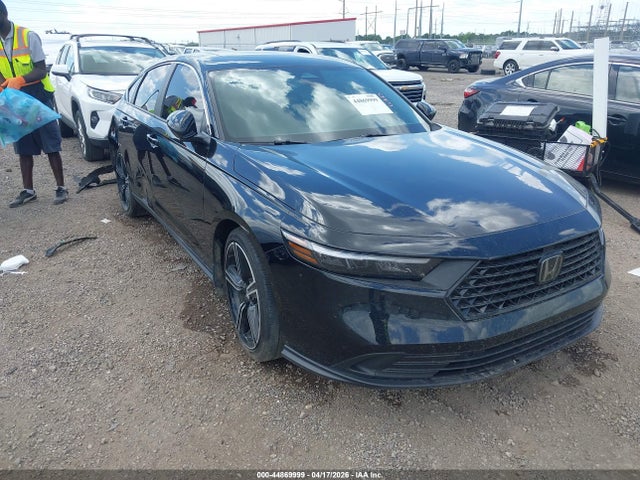 Salvage Honda Accord Image