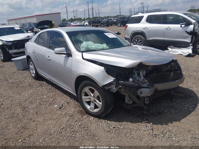 Salvage Chevrolet Malibu Image