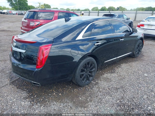 Cadillac XTS Luxury Collection