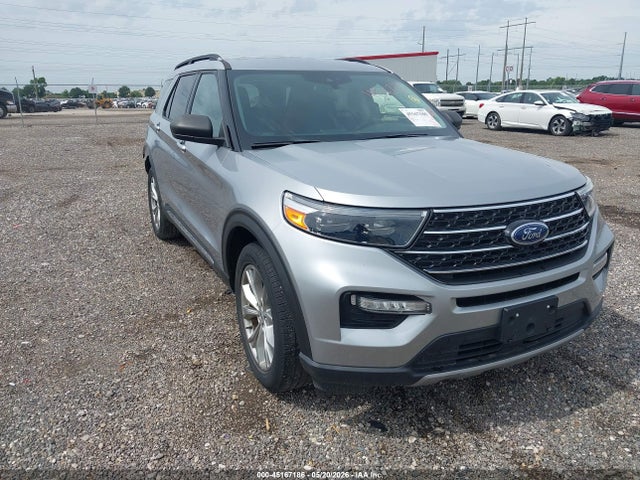 Salvage Ford Explorer Image