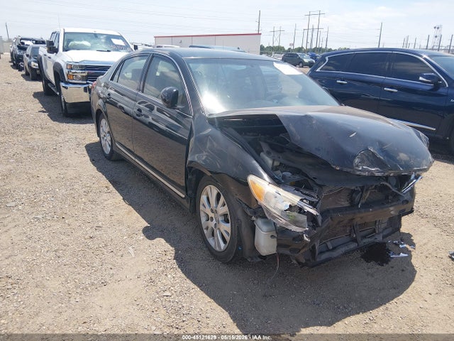 Salvage Toyota Avalon Image