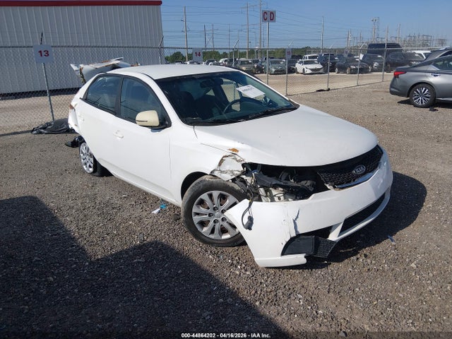 Salvage Kia Forte Image