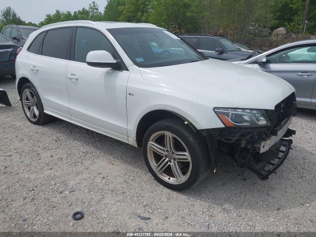 Salvage Audi Q5 Image