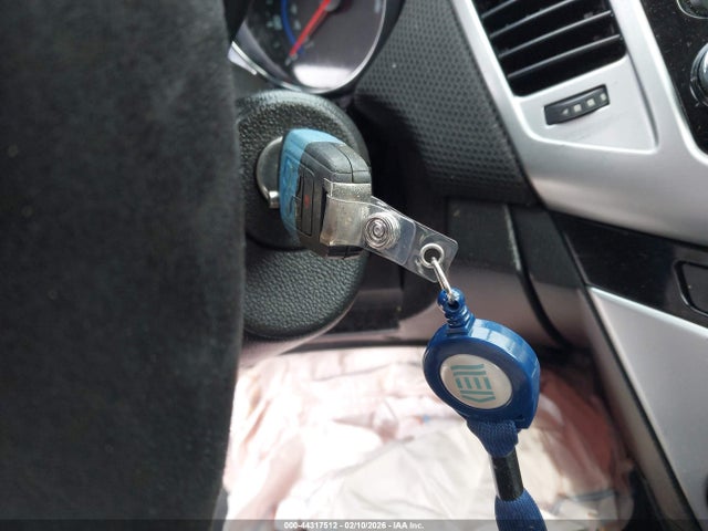 Chevrolet Cruze 1lt Auto
