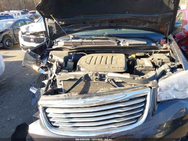 Chrysler Town & Country Touring