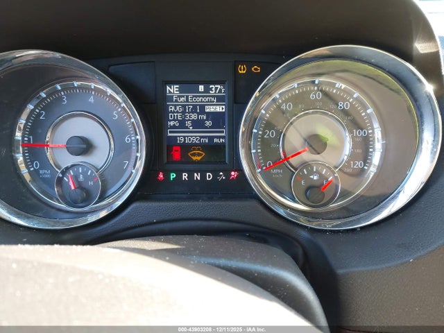 Chrysler Town & Country Touring