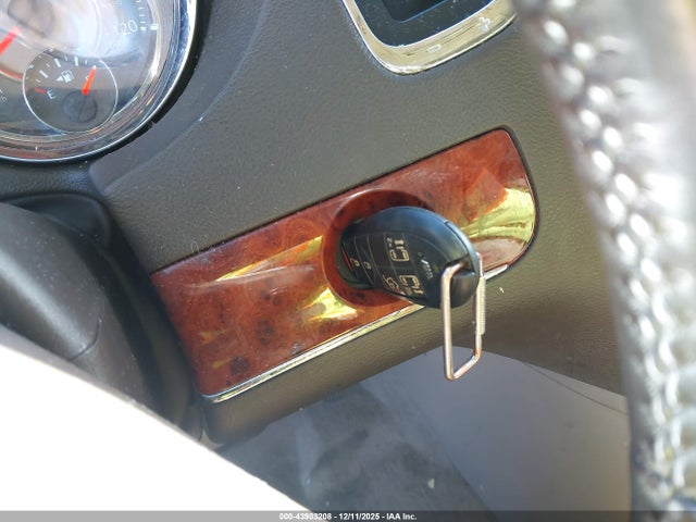 Chrysler Town & Country Touring