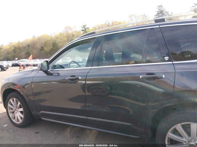 Volvo XC90 T6 Momentum