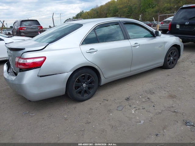 Toyota Camry Xle V6