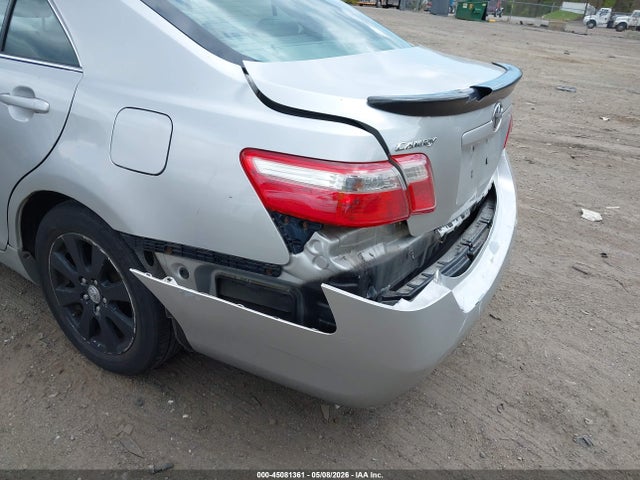 Toyota Camry Xle V6