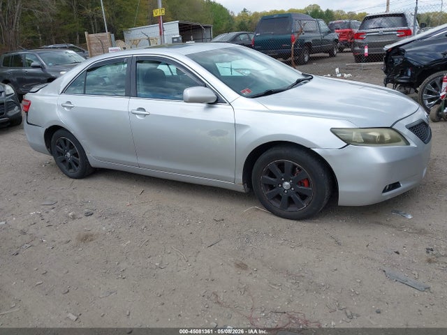 Salvage Toyota Camry Image