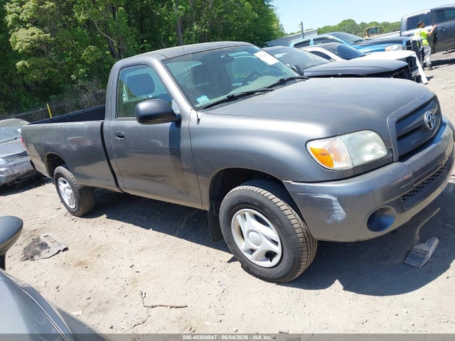 Salvage Toyota Tundra Image