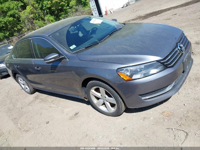 Salvage Volkswagen Passat Image