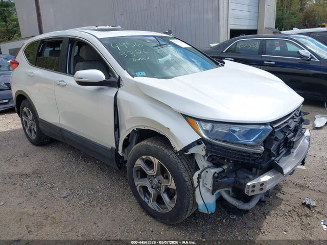 Salvage Honda CR-V Image
