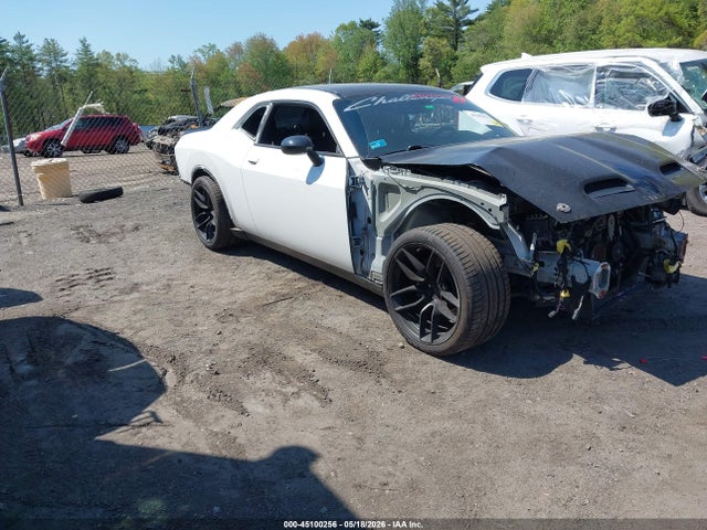 Salvage Dodge Challenger Image