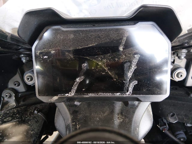 Yamaha Yzfr7