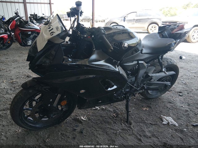 Yamaha Yzfr7