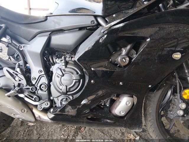 Yamaha Yzfr7