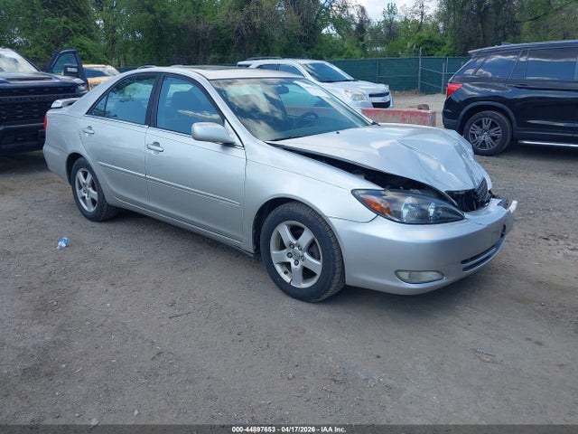 Salvage Toyota Camry Image