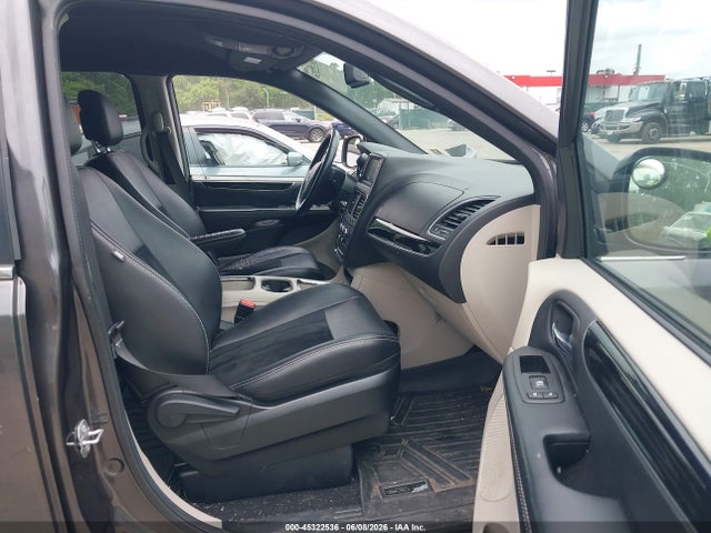 Dodge Grand Caravan Sxt