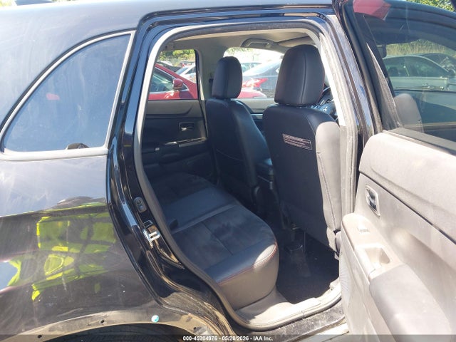 Mitsubishi Outlander 2.4 Se