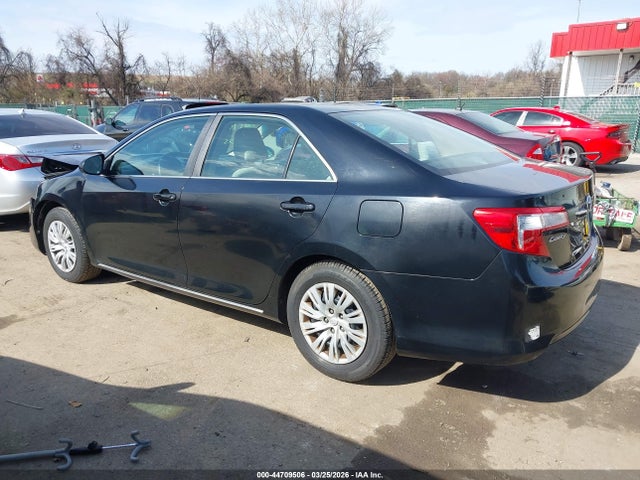 Toyota Camry Le