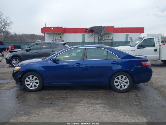 Toyota Camry Xle V6