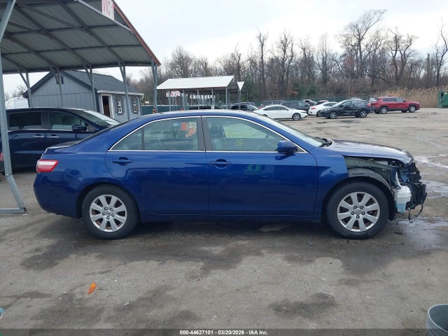Toyota Camry Xle V6