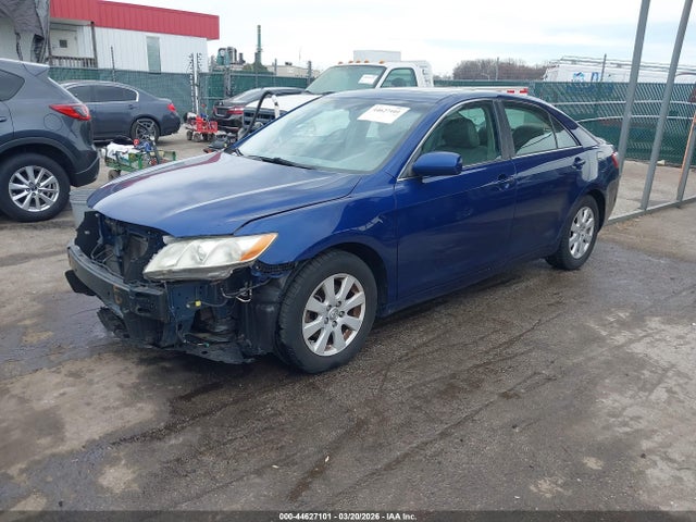 Toyota Camry Xle V6