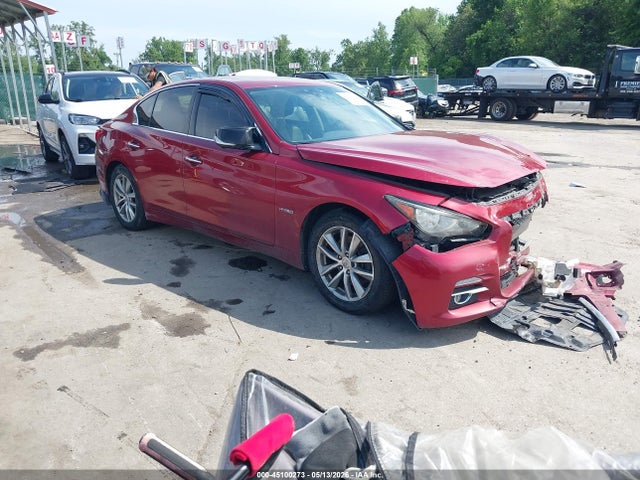 Salvage INFINITI Q50 Hybrid Image