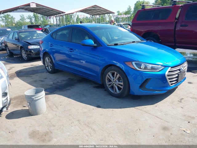 Salvage Hyundai ELANTRA Image